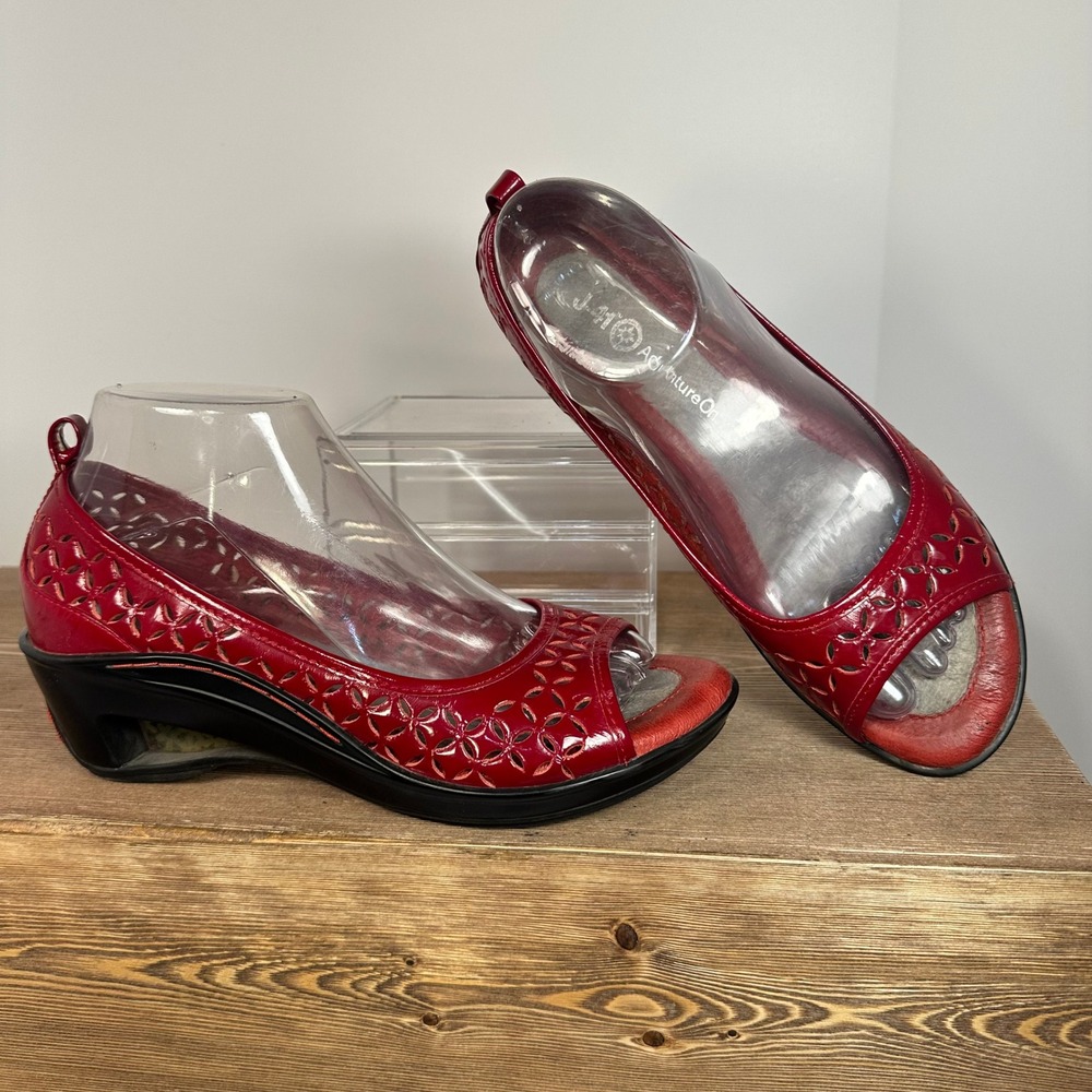 J-41 Adventure On Cosmos Wedge Sandals Womens 7.5M Red Patent Leather Boho Indie